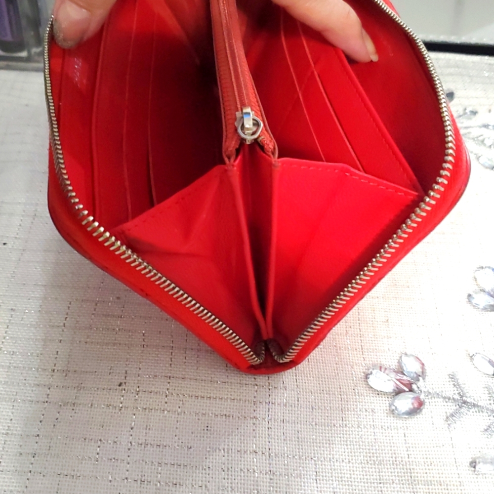 🇮🇹RARE Stuning CHANEL Camelia Red Quilted Lambskin Zip Around Long Wallet❤️❤️❤ - Picture 10 of 17